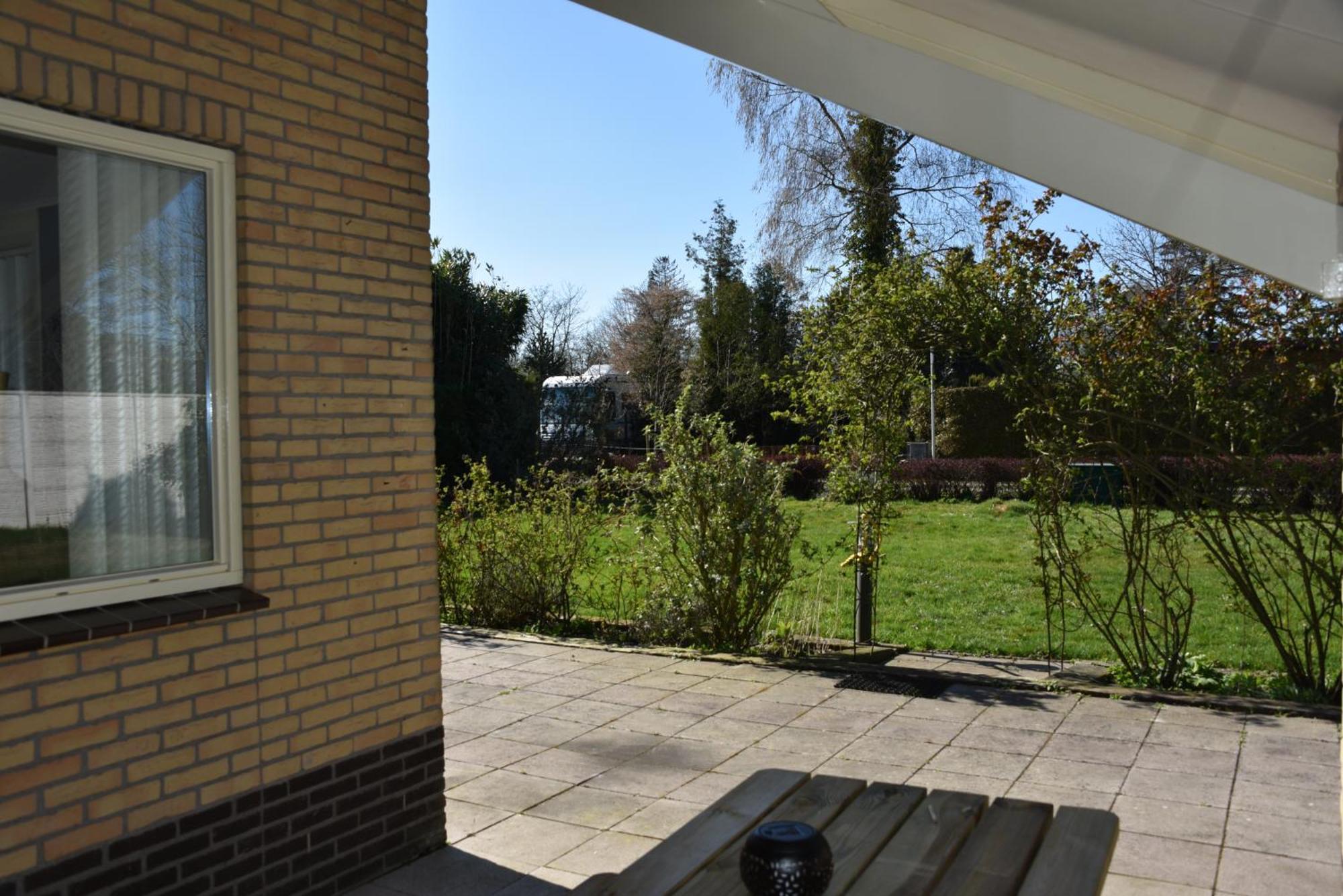 Holiday home Weids Uitzicht Nabij Tjeukemeer Rohel